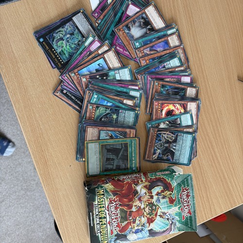Mixed lot of cards - yu-gi-oh!,