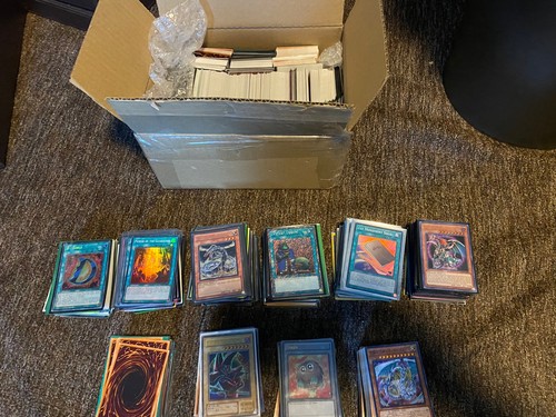 Huge collection 2000 - yu-gi-oh!,