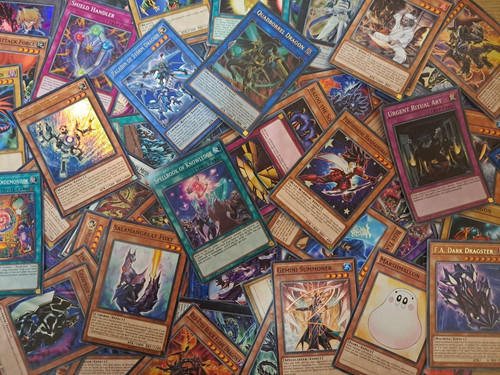Yugioh card massive joblot - yugioh!,