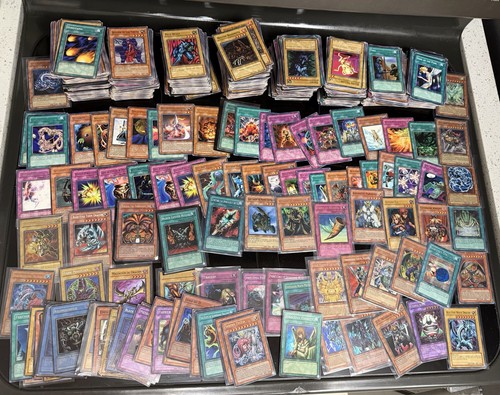 Yugioh vintage card lot too - lot,