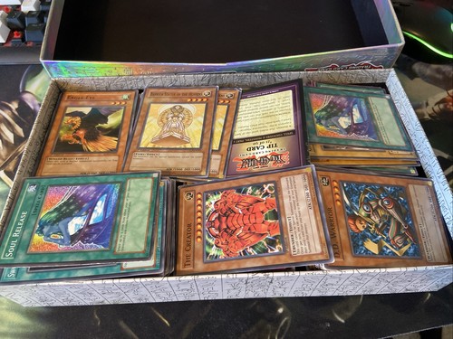 Yugioh huge joblot - yugioh, school