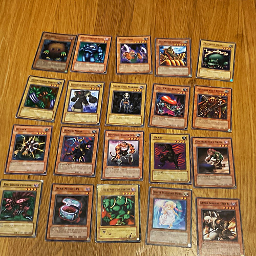 Konami tcg 20 card - yu-gi-oh!, 20-card