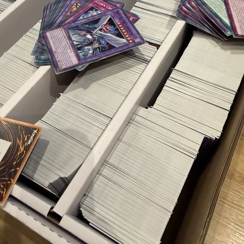 Huge bulk job lot - yu-gi-oh,