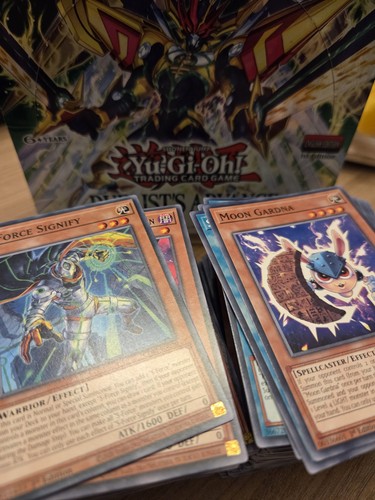 Tcg job lot bundle of - yu-gi-oh,